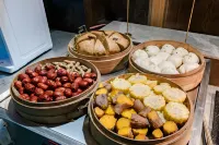 Luohe Asia Hotel (Changjian Square Branch, Renmin Road)
