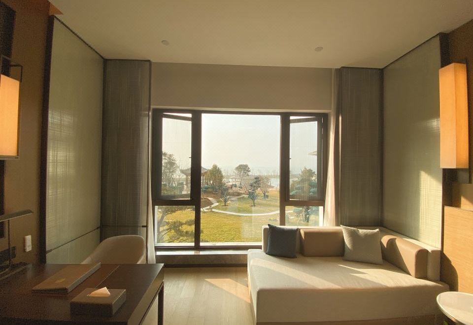 雅致雙床房-落地大窗|開闊園景