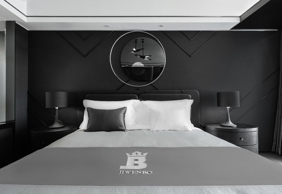 三房行政公寓套房