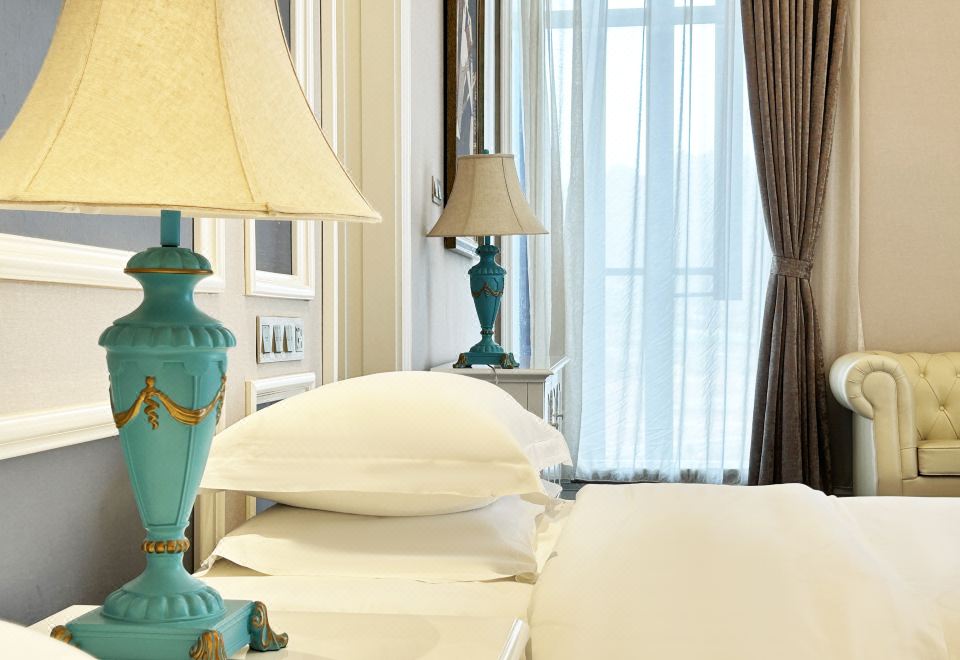 Baihualin Hot Spring Valley HotelHot Spring Valley Family Suite With Hot Spring