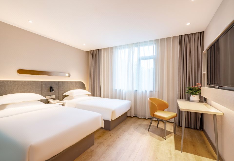 雙床房「簡約時尚+暢享陽光房+可投屏電視」