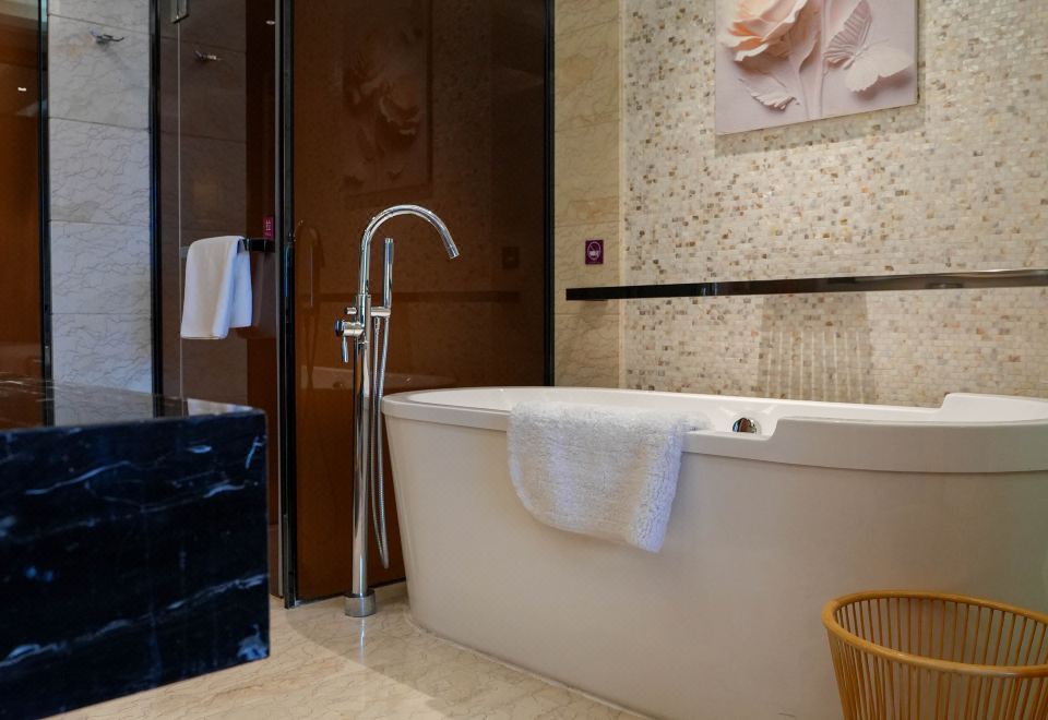 玫瑰主题行政大床房