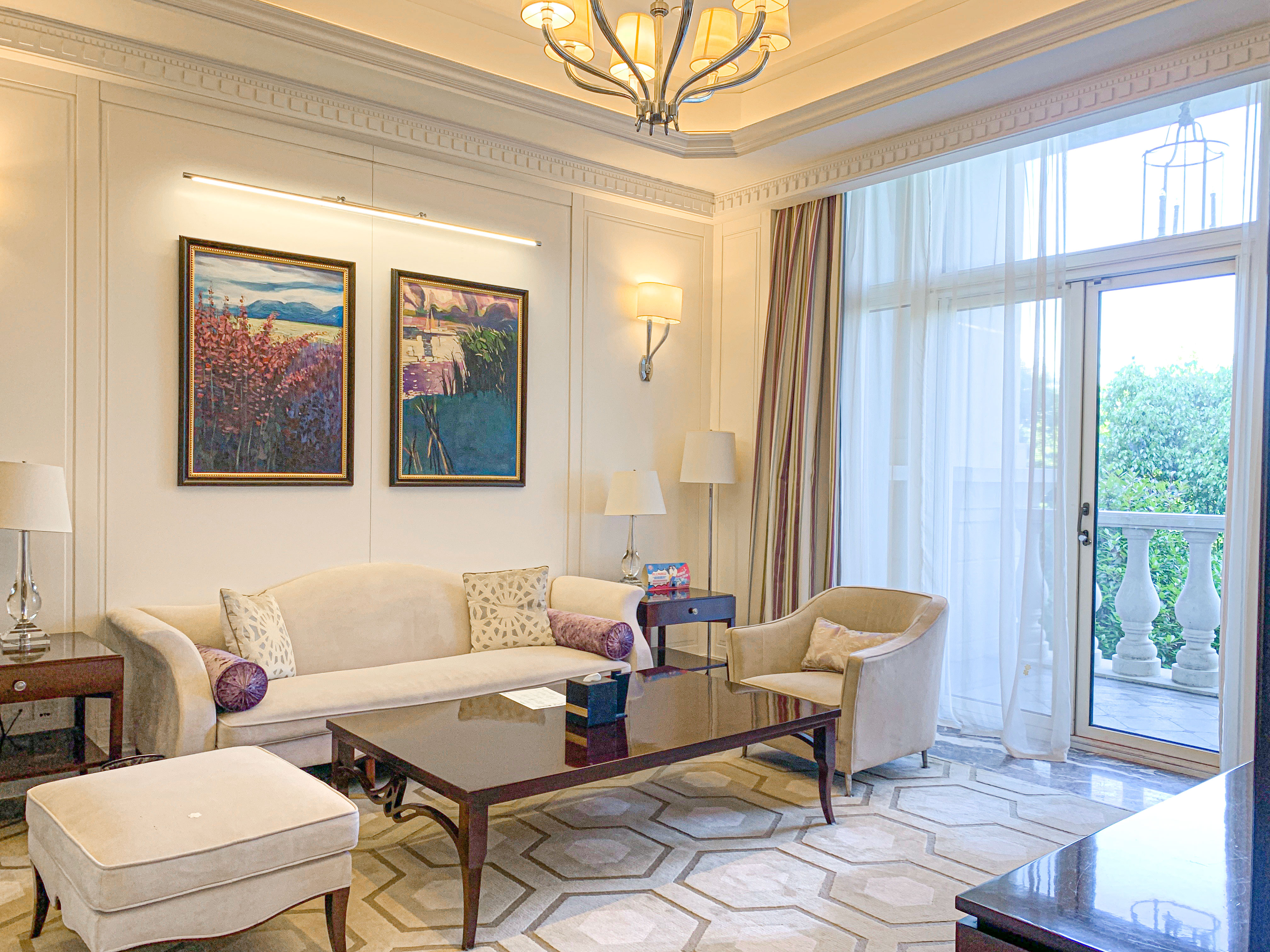 园景阳台套房（浴缸＋阳台）