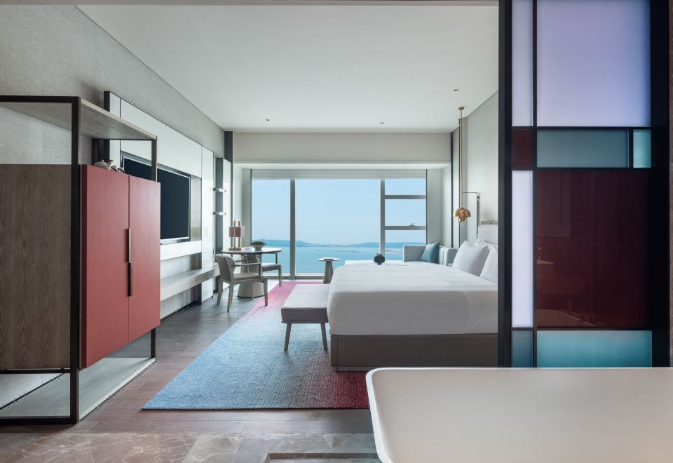 商务海景大床房（180度全落地窗看海景日出）