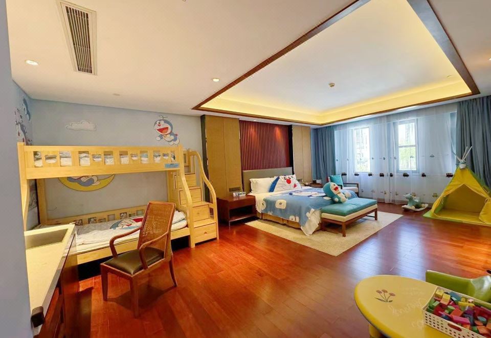 Narada Qiandao Lake ResortGarden View King Size Bed, Family Room, High-low Bed
