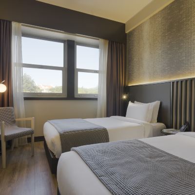 Standard Twin Room HF FÉNIX LISBOA Promo Code