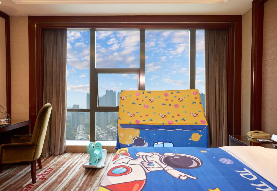 亲子双卧套房（探索宇航员）