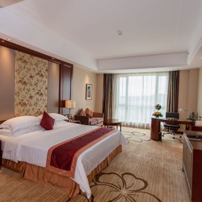 高級大床房 韶關風度華美達廣場酒店優惠