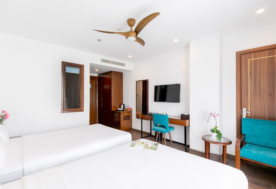 Ritzy Boutique Hotel Da NangSuperior Twin Room With City View