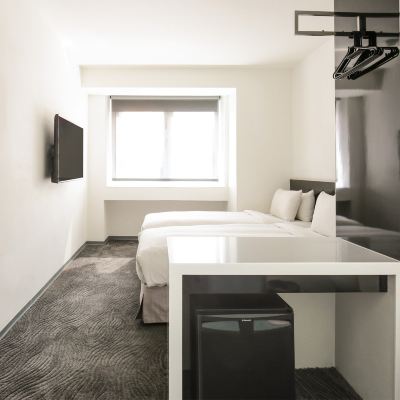 豪華雙人房 新驛旅店（臺中車站店）優惠