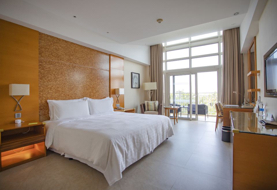 Four Points By Sheraton Shenzhou PeninsulaSea-view Double Room