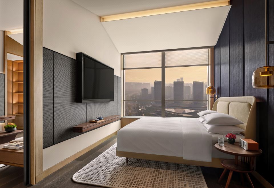 Andaz Nanjing HexiAndaz Deluxe Suite With River Riew