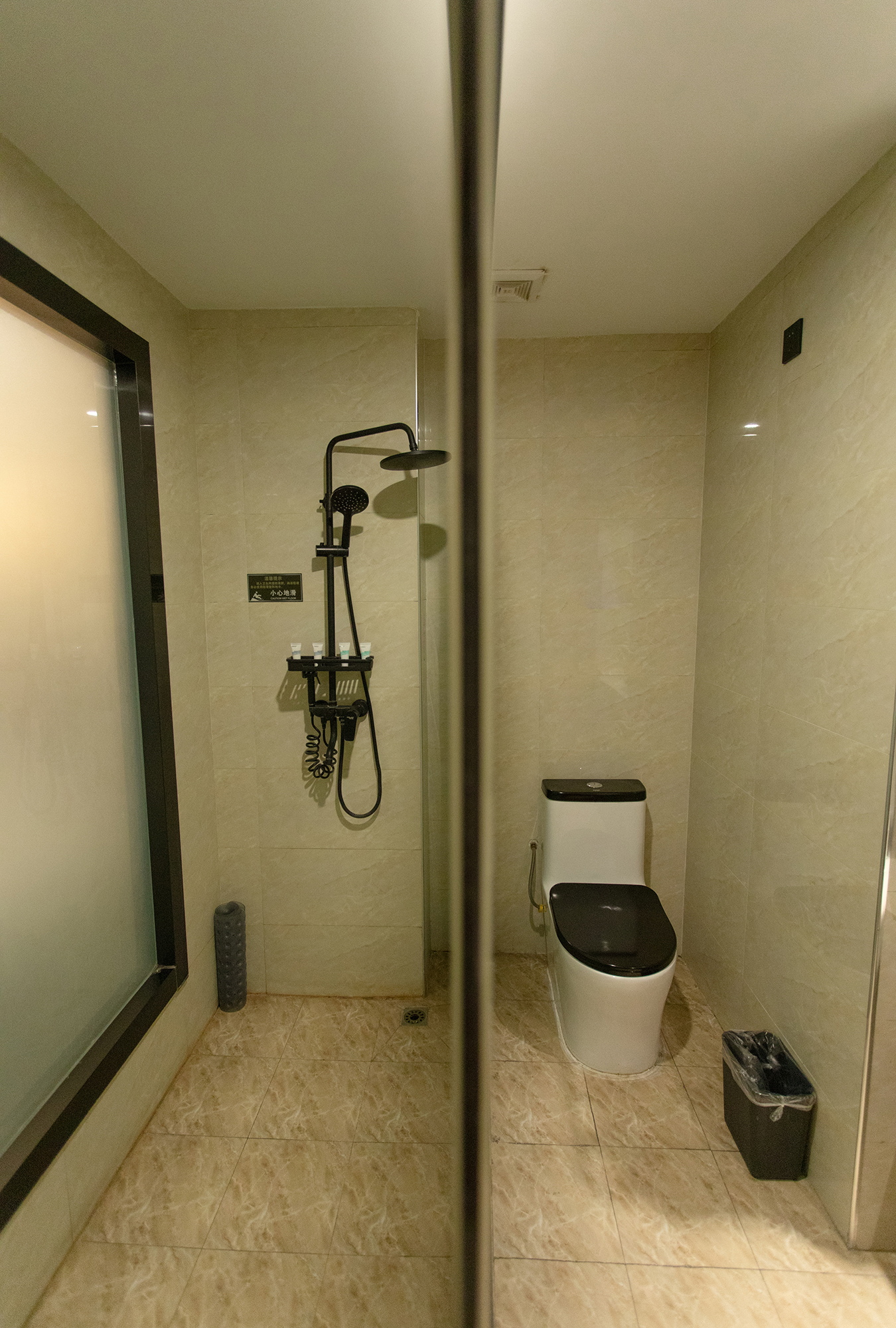 Huocheng Wanjiayue Hotel豪华中式三人房（舒适床品+超大空间）