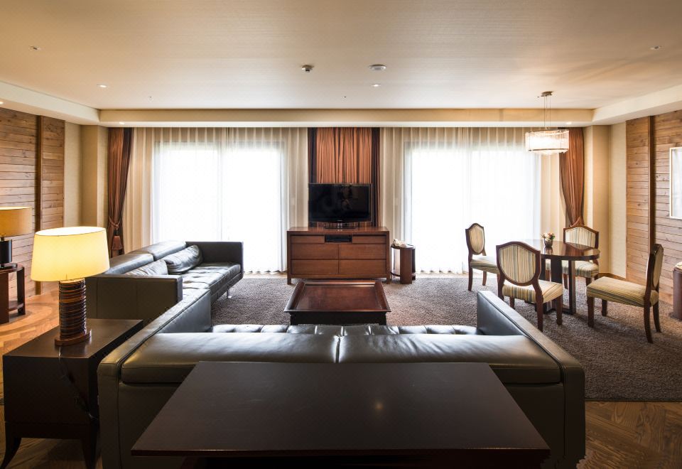 InterContinental Hotels ALPENSIA PYEONGCHANG RESORT by IHGAlpensia Suite