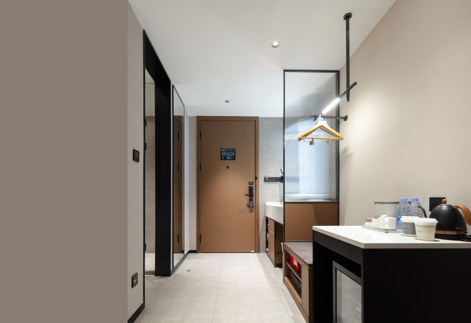 Executive Queen Room