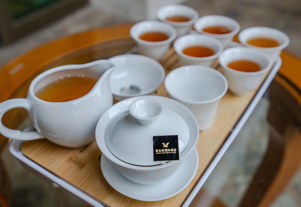 商务大床房（通透采光+悠闲功夫茶具+180°舒适阳台）