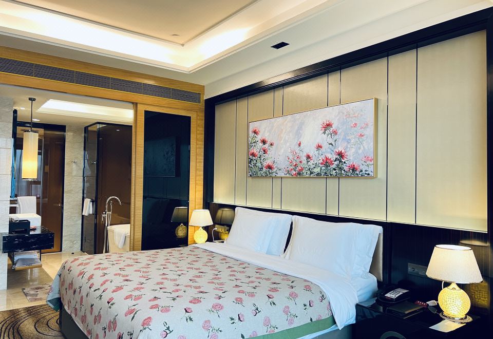 玫瑰主题行政大床房