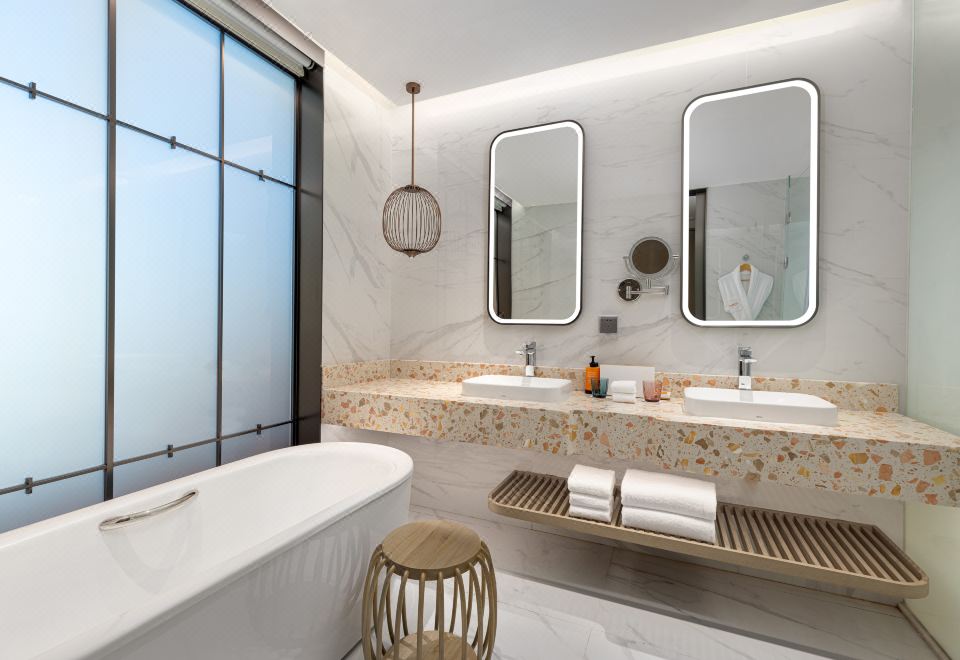 Club Med Urban Oasis Xianlin Nanjing ResortJunior Suite-Balcony