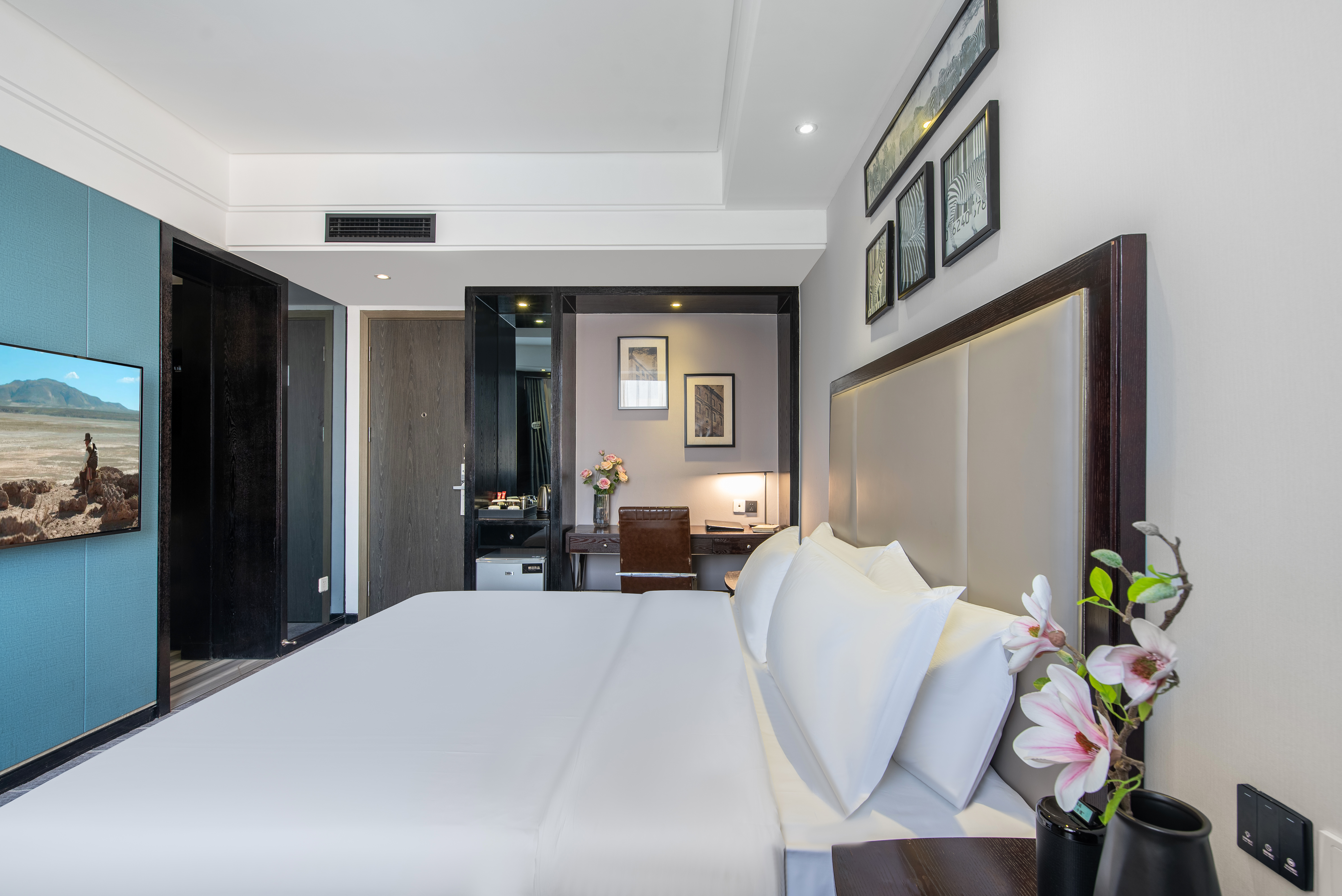 B型大床房【小度全智能客控+轻奢沙发+Minibar】