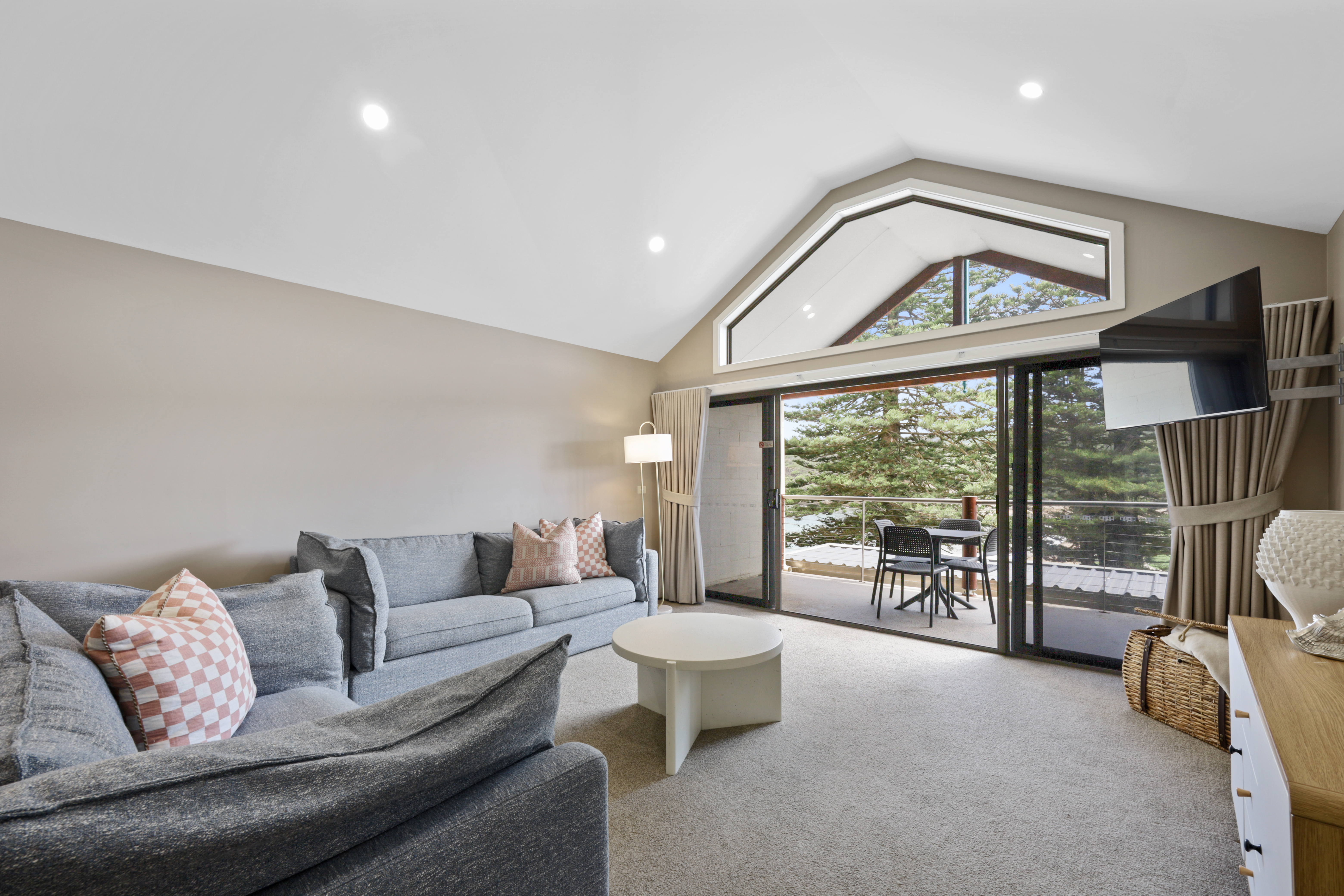 1层海湾景特大床