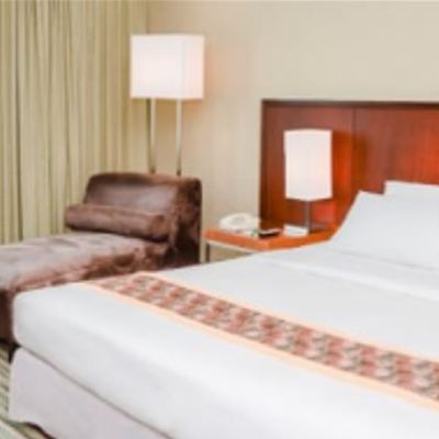 行政豪華特大床房 泗務RH酒店優惠