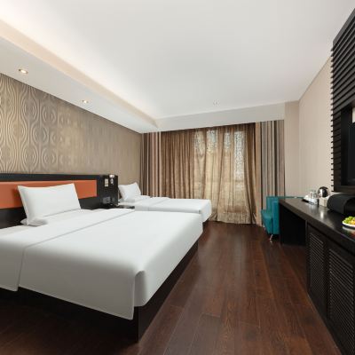 豪華雙床房[全景落地陽台+小冰箱] 桔子水晶無錫南長街飯店優惠