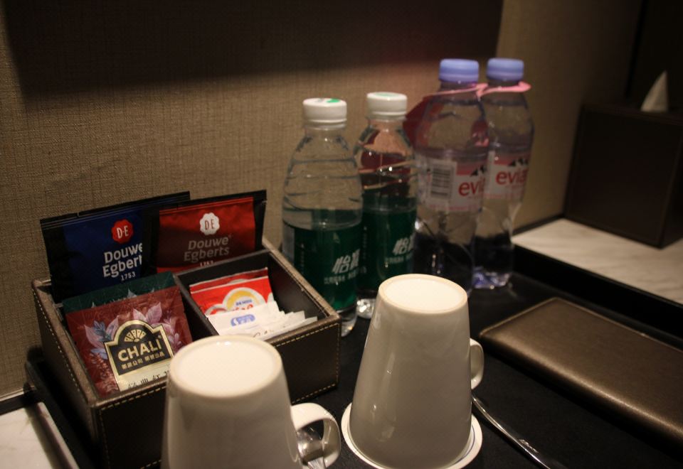 精品大床房（浴缸+minibar+金可儿床垫）