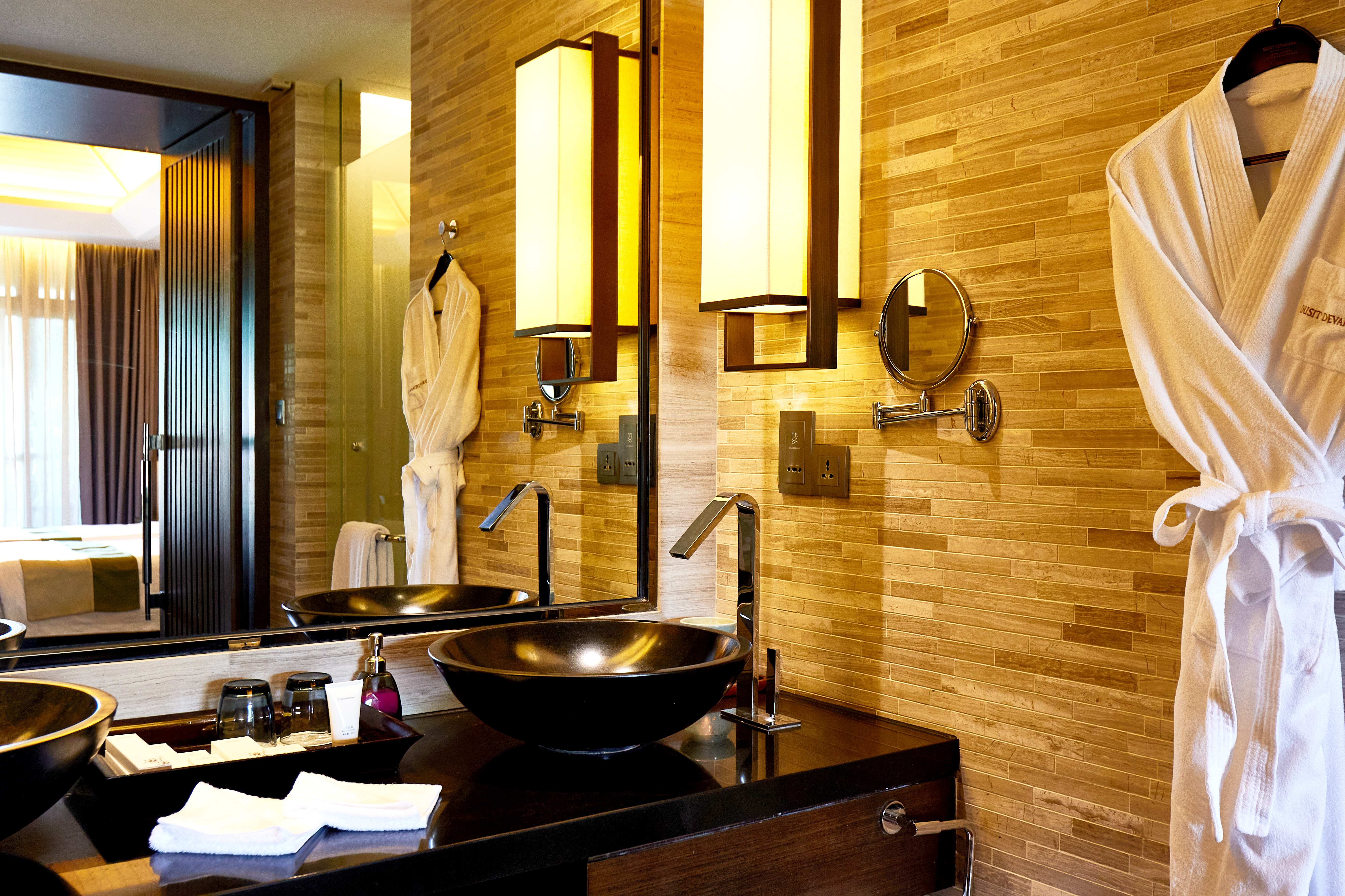 至尊畔山别墅 | 私家泡池&庭院