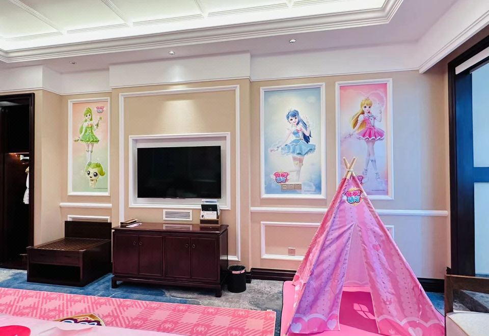 Baihualin Hot Spring Valley HotelQi Miao Meng Ke Theme Family Room