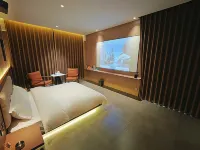 Lezhi Homestay (Baoding East Railway Station He Da New District Store)