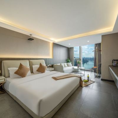 『高空半江』雲端暢覽大床房A丨雲端安睡 重慶歐辰高空江景酒店優惠