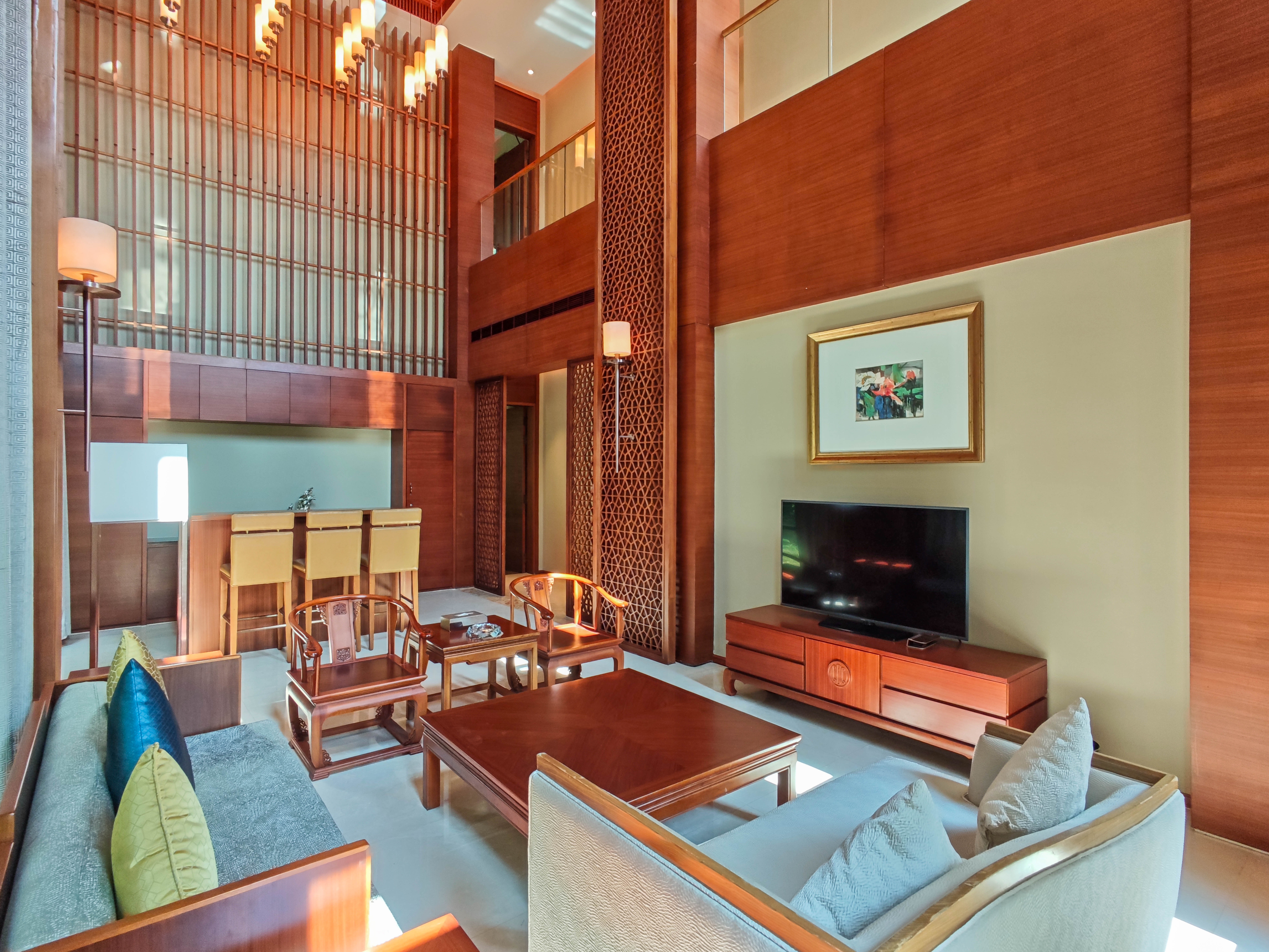 伴山別墅五房V6-私家泡池-麻將房-2個客廳-私家花園