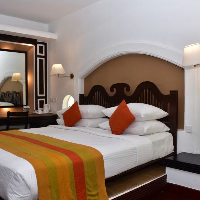 Deluxe King Lake View Cinnamon Lodge Habarana Promo Code