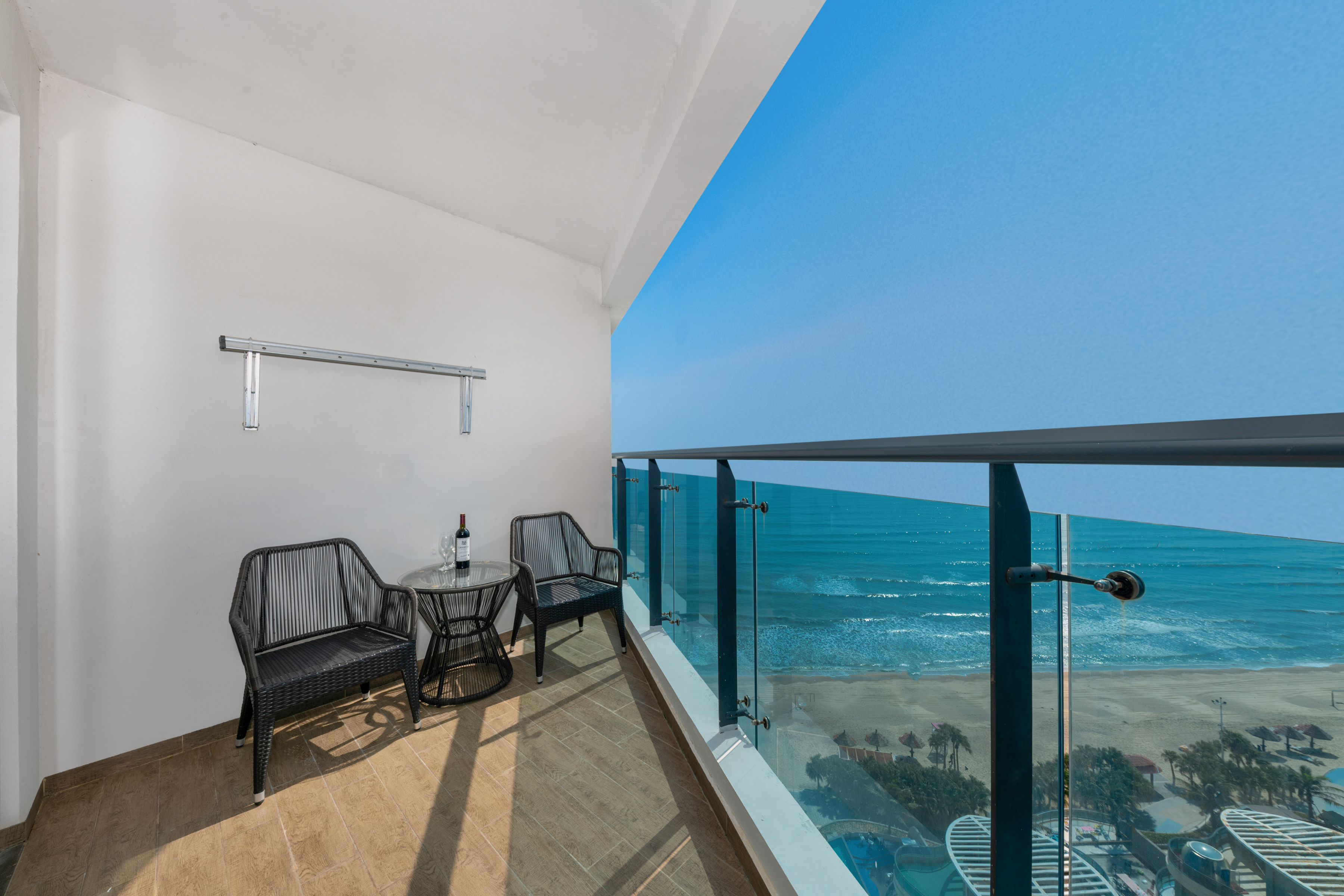 海天豪华双卧海景套房