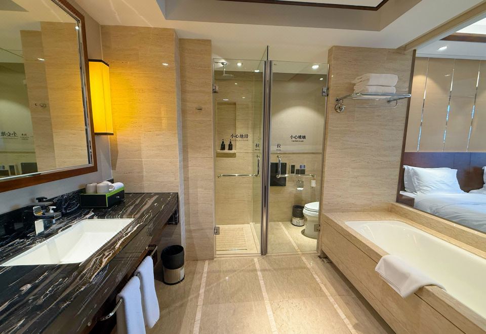 Narada Qiandao Lake ResortCentral Lake View Twin Room