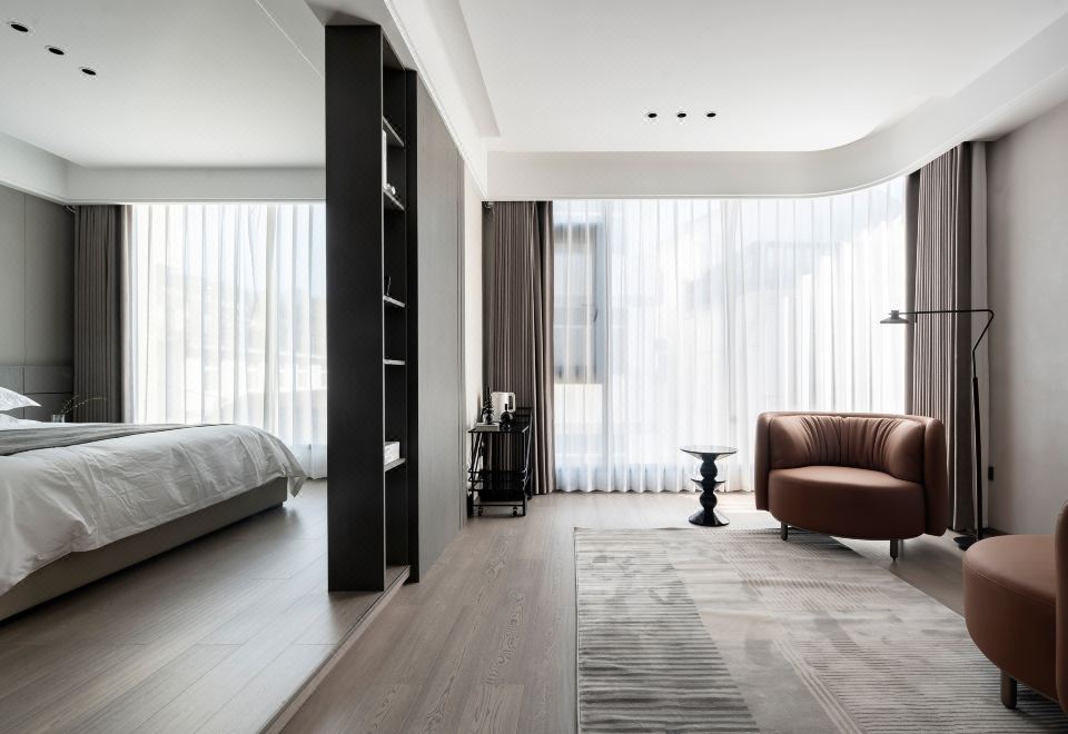 Premier Villa (Whole building)