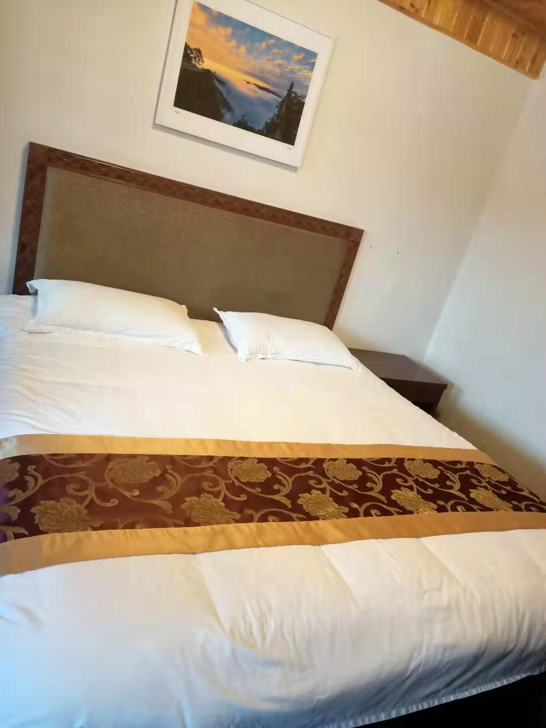 Wolongge CourtyardSuperior Room