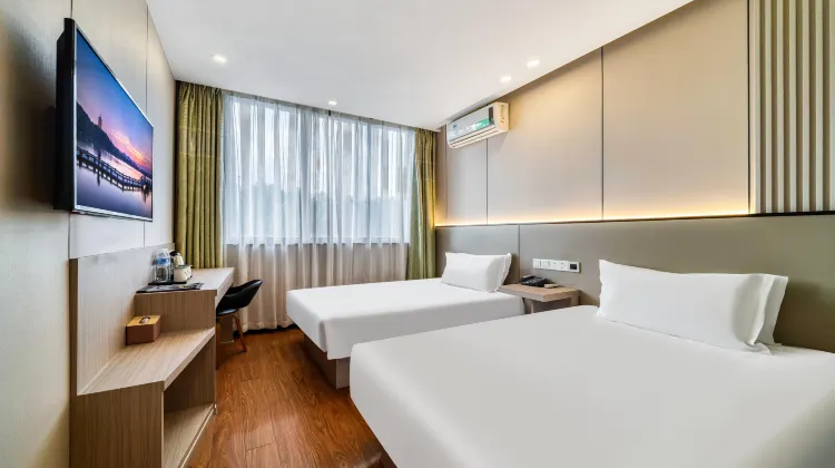 Vatica Hotel (Shanghai International Tourist Resort Huaxia East Road Metro Station) 部屋