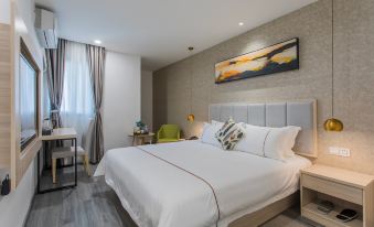 Ease Hotel (Jinan University, Banqiao Metro Station, Chengye Plaza, Nancun, Panyu)