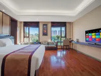 Cloud Hotel & Resort Hotels in Luopingxian