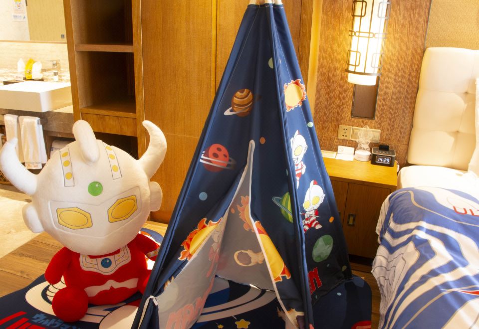 经典奥特曼主题家庭房