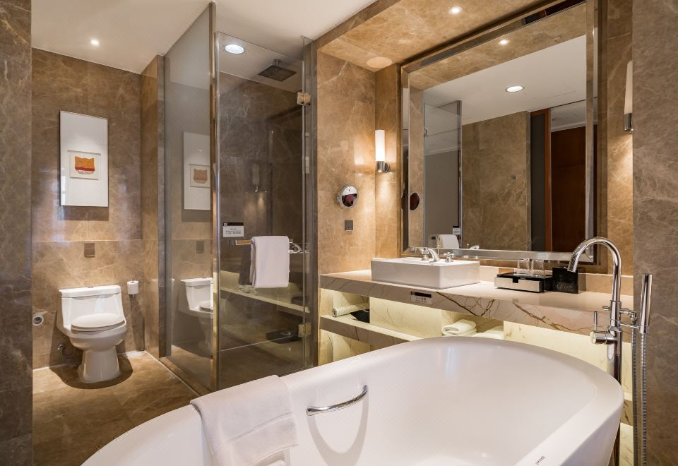 燕山景观双床房（明窗观景+独立办公桌+浴缸）