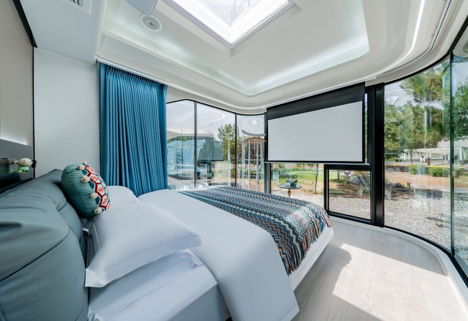高級太空艙大床房-置身秀美園林景觀