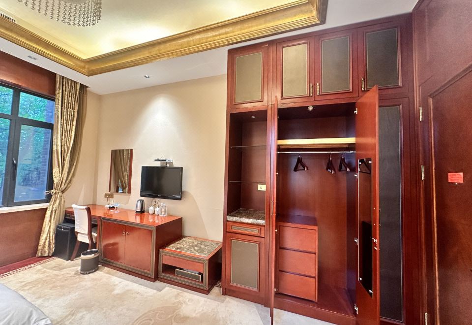 精选大床房（独立温泉泡池）