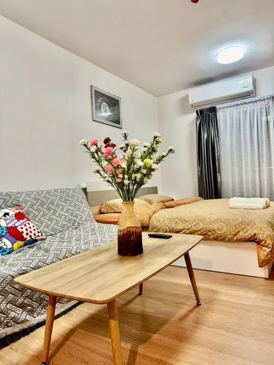 High Floor Deluxe King Room With Sea View (with Sky Garden)
