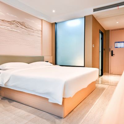 速8智能丨輕致大床房{遮光窗簾安心好睡} 速8精選飯店（上饒高鐵站店）優惠