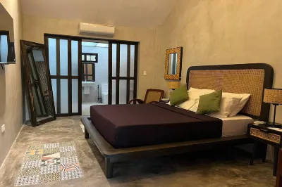 Balai Balatong Ilocos near Laoag Airport Отели в г. 