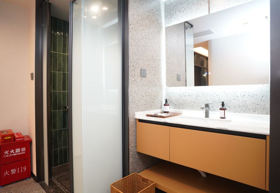 星空雲邸·泳池觀景露台大床房