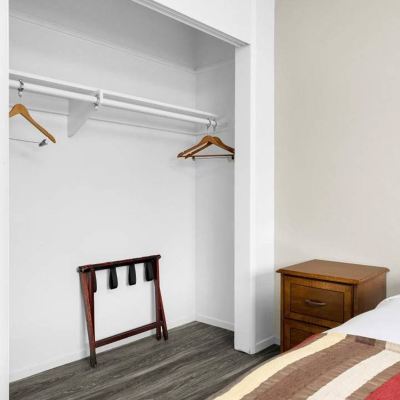 1 King Bed - 1 Queen Bed | Non-Smoking Rodeway Inn & Suites San Francisco-Great Highway Promo Code