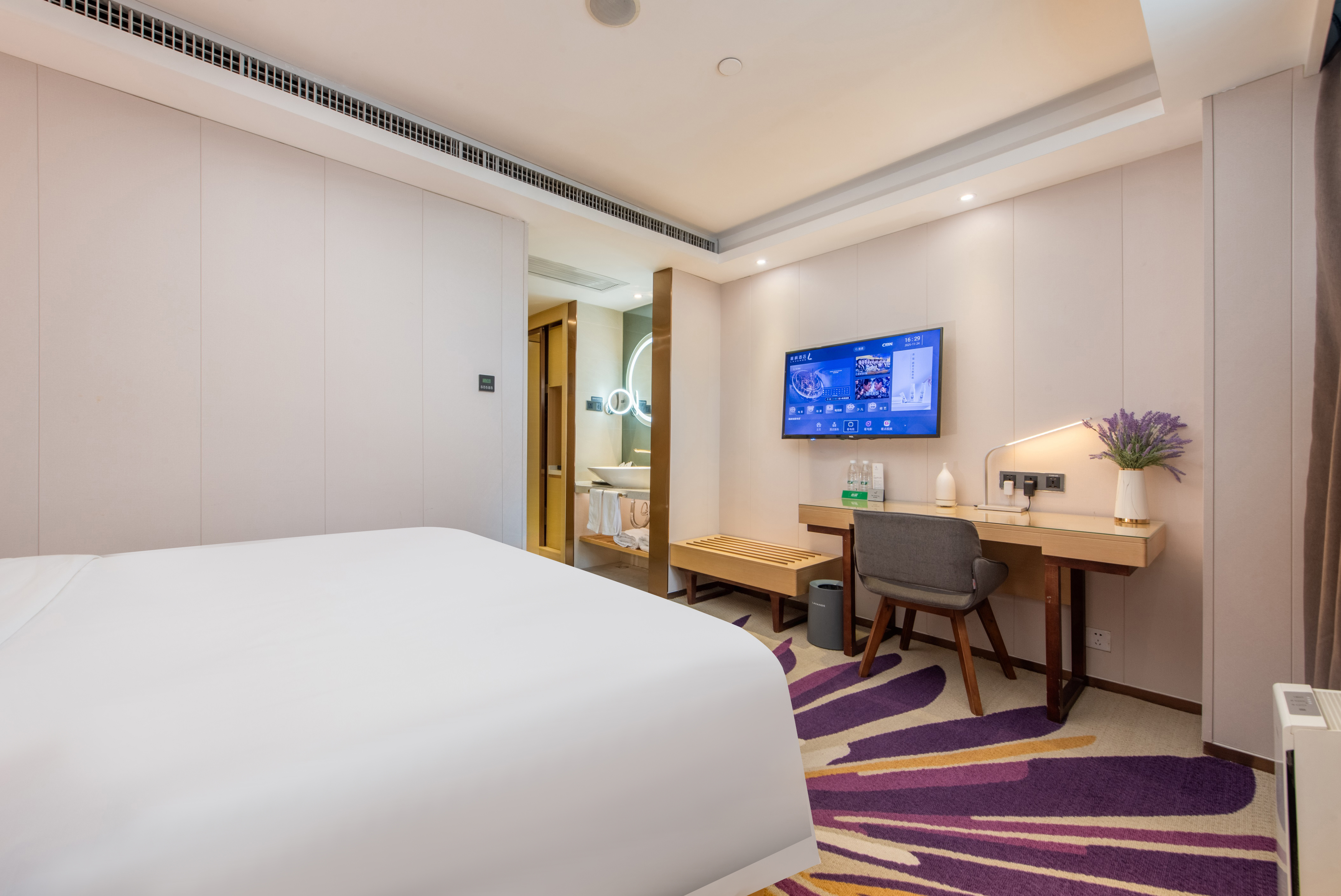 標準大床房 [智能客控+獨享小冰箱]